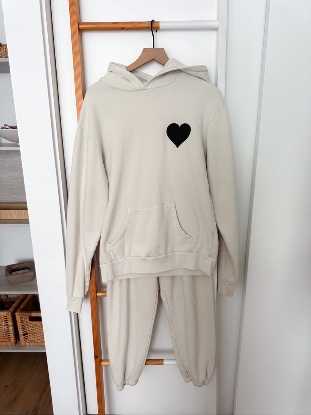 SPRWMN Heart Hoodie and Sweatpants Vintage White Cream